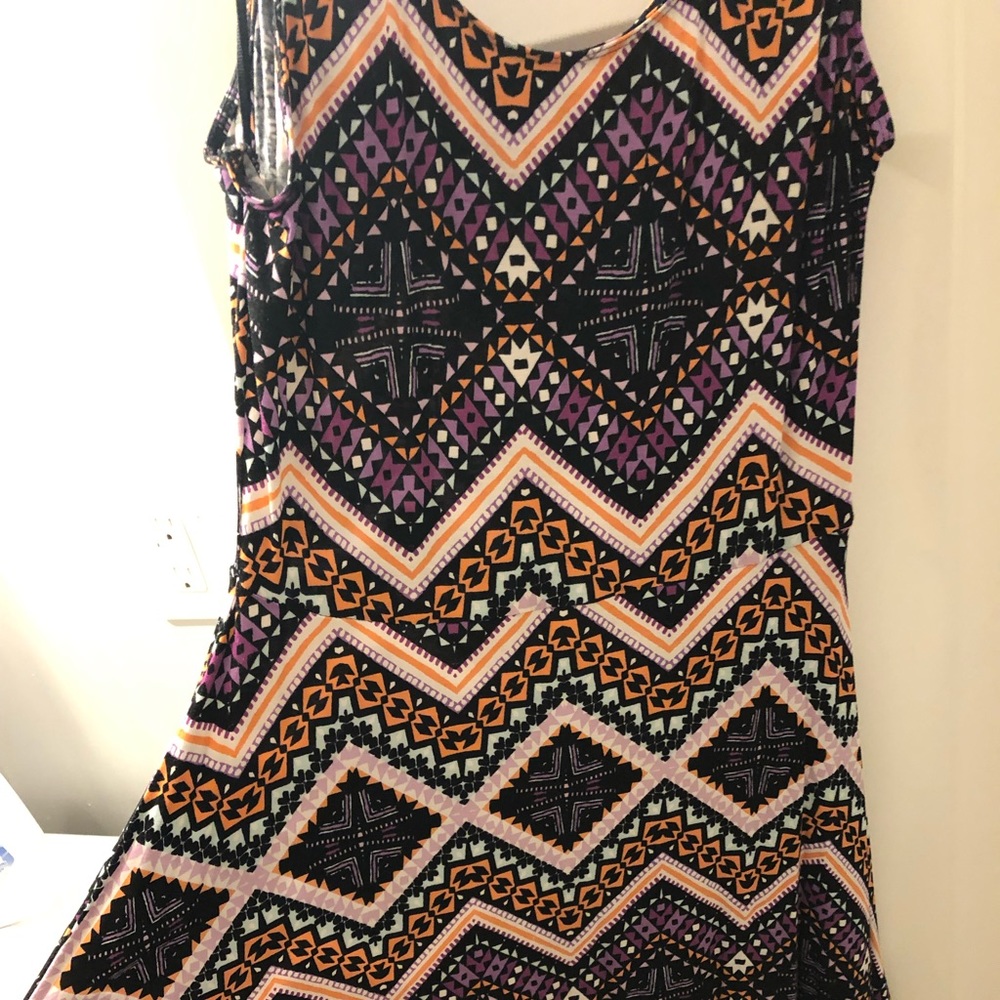 Express dress - Picture 3 of 4